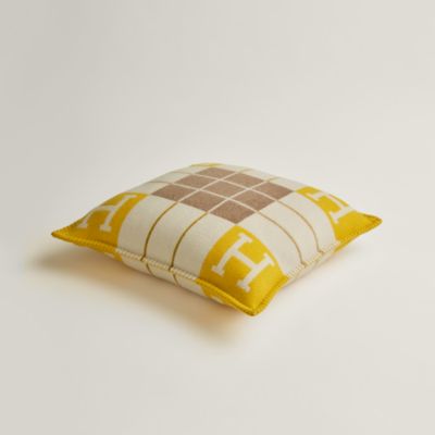 ホーム テキスタイル | エルメス | Hermès - エルメス-公式サイト